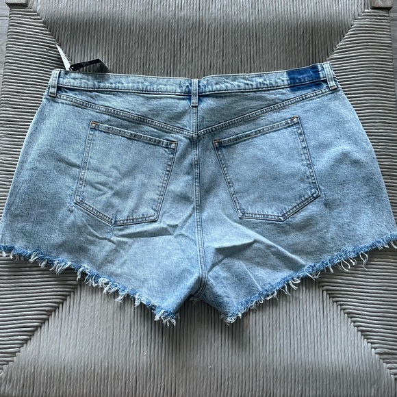 Abercrombie Mom Jean Shorts - Picture 2 of 5